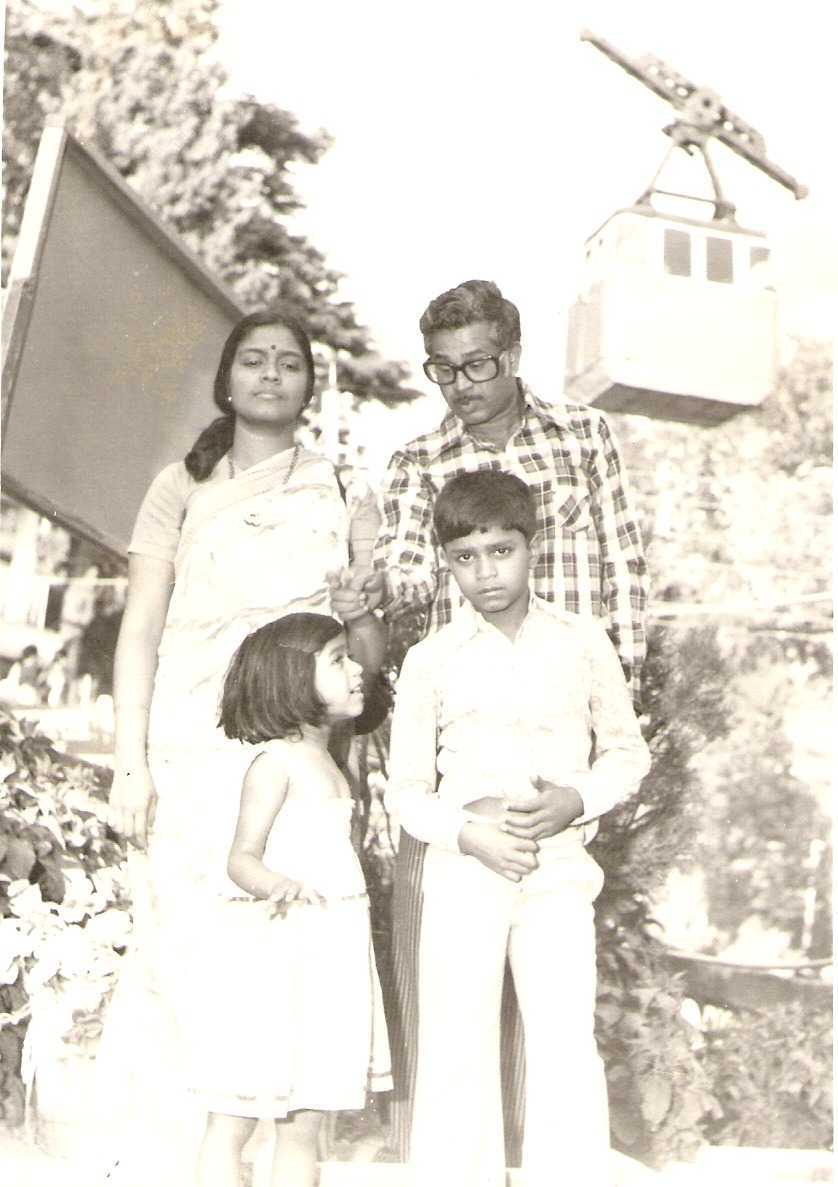 <b>  Narayan Rajamani with family</b>