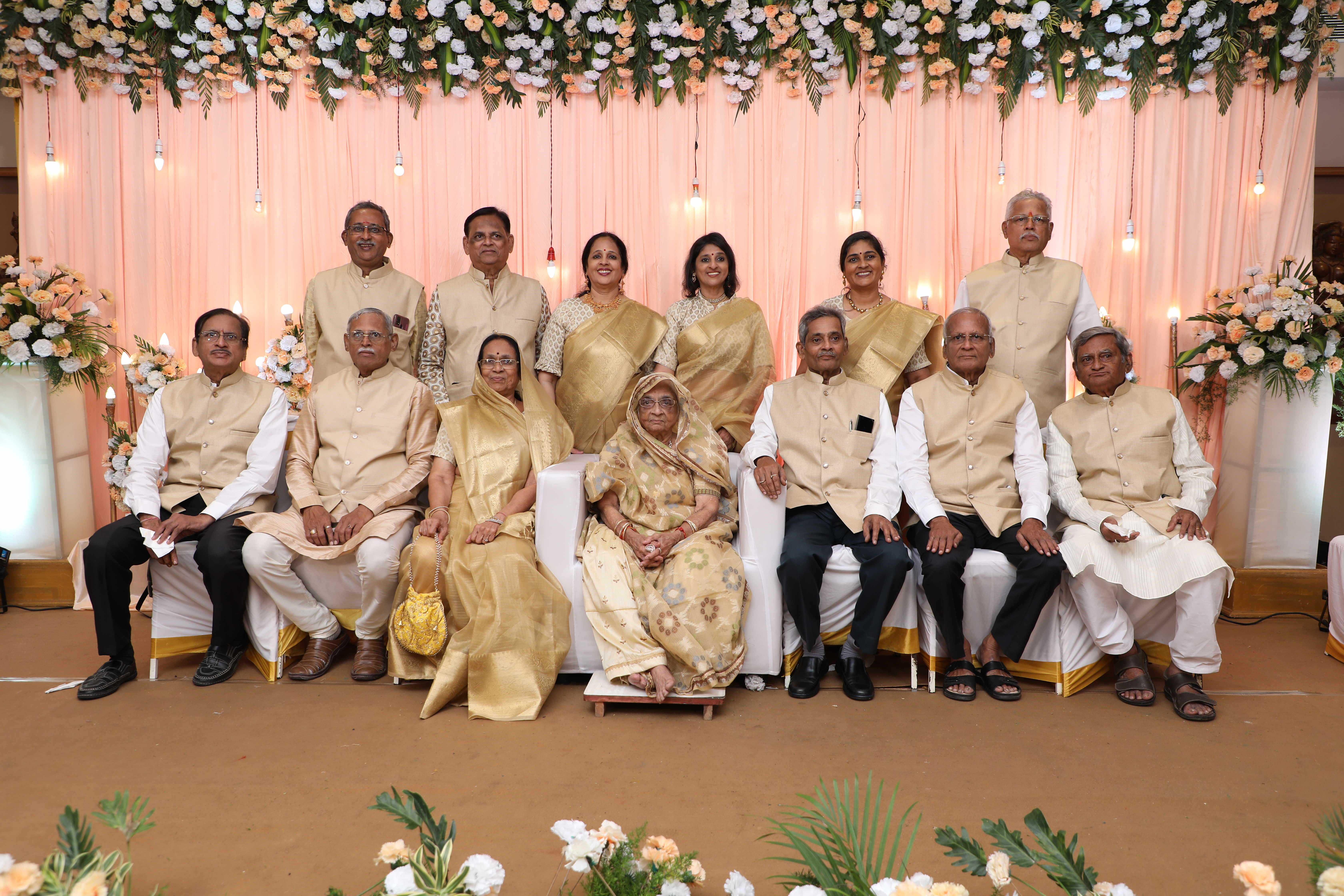 <b>Amma with her sons and daughters</b>